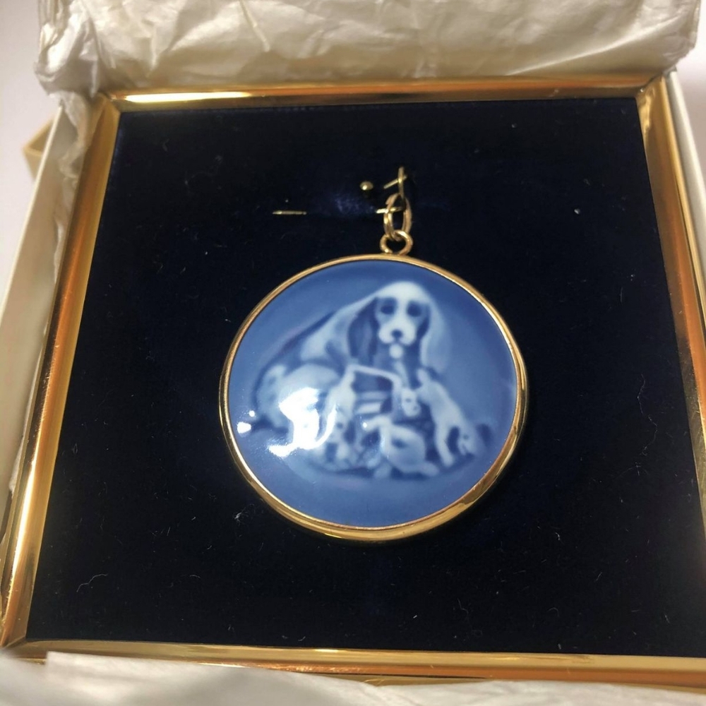 1979 Mother's Day Pendant - Picture 2 of 9